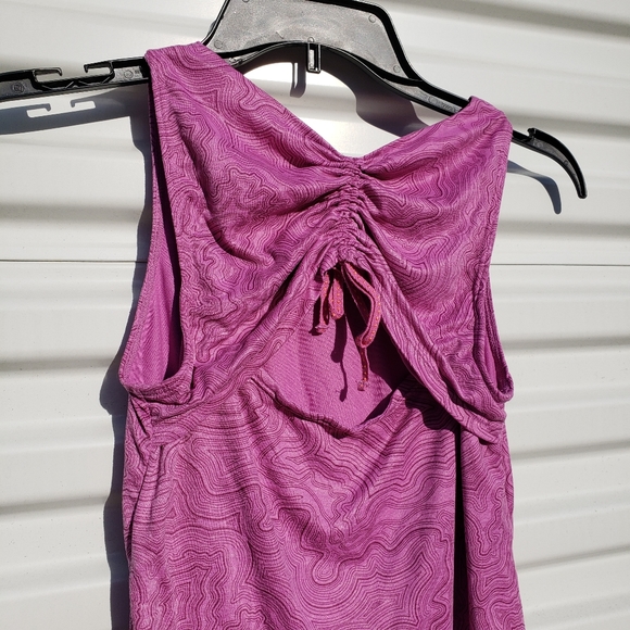 Merrell sundial open back ruched sides tank top - Picture 5 of 6